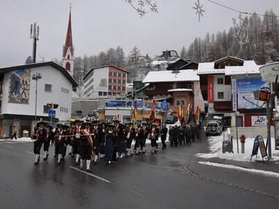 2012 - Fahnenweihe Bild 103